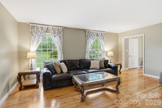 2848 Walter Drive NW, Concord, NC 28027