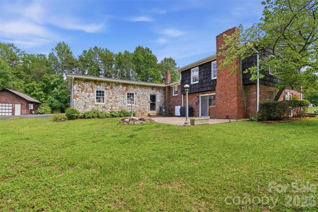 2848 Walter Drive NW, Concord, NC 28027