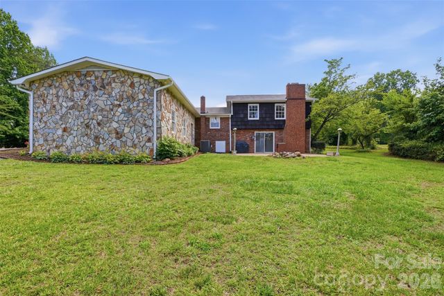 2848 Walter Drive NW, Concord, NC 28027