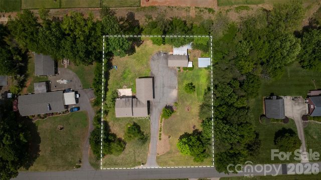 2848 Walter Drive NW, Concord, NC 28027