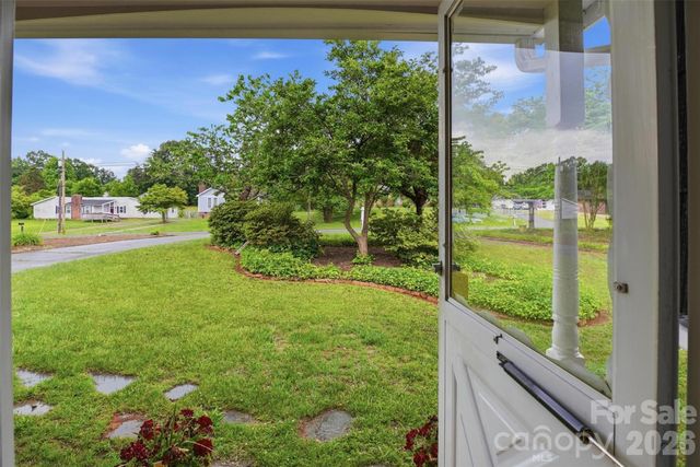 2848 Walter Drive NW, Concord, NC 28027