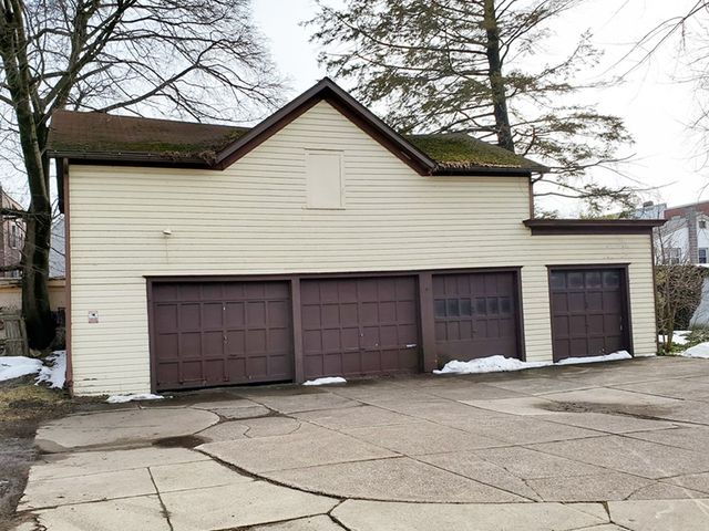 235 W 7TH Street, Erie, PA 16501