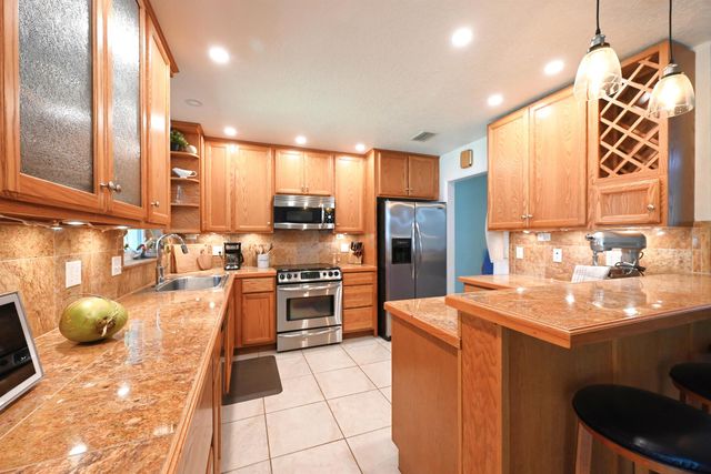 1056 Cheryl Road, Haverhill, FL 33417