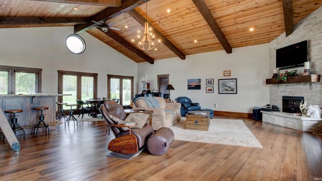 17605 Buzzard Roost Road, Magnet, IN 47520