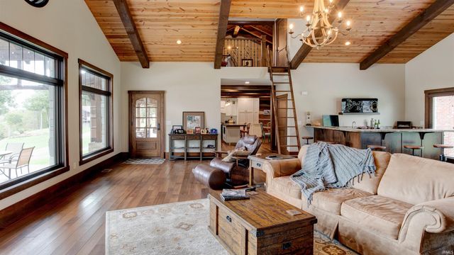 17605 Buzzard Roost Road, Magnet, IN 47520