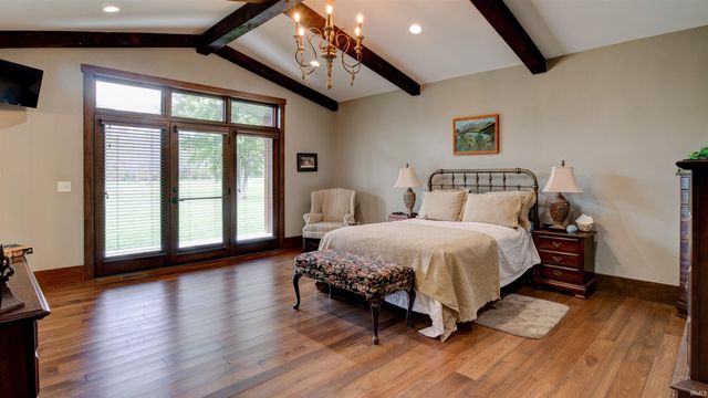 17605 Buzzard Roost Road, Magnet, IN 47520