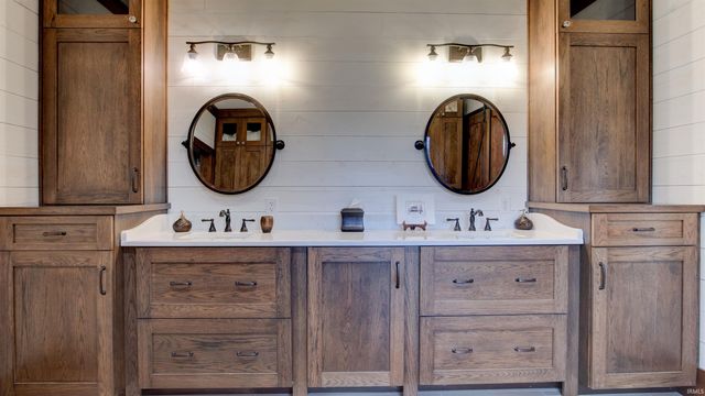 17605 Buzzard Roost Road, Magnet, IN 47520