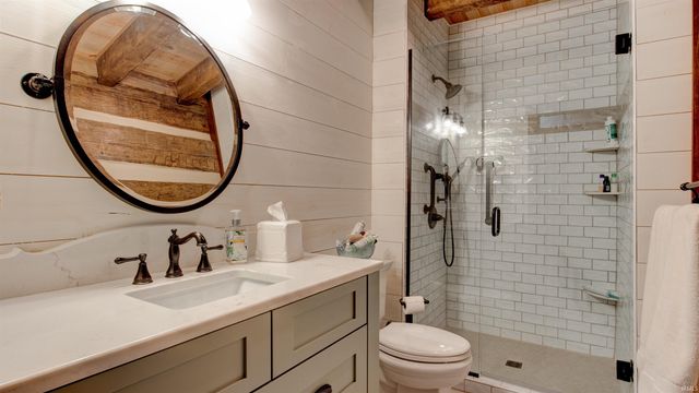 17605 Buzzard Roost Road, Magnet, IN 47520