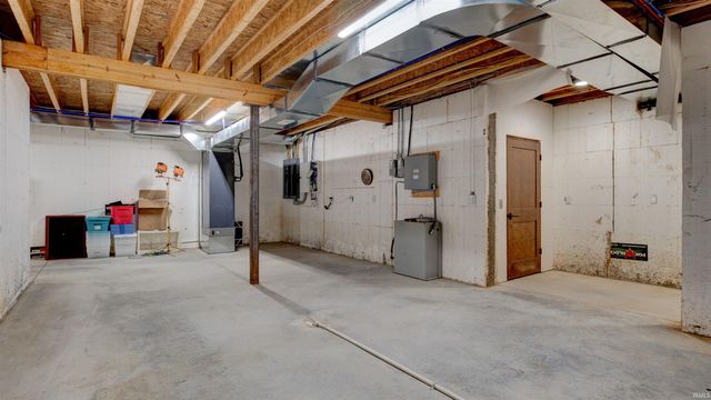 17605 Buzzard Roost Road, Magnet, IN 47520