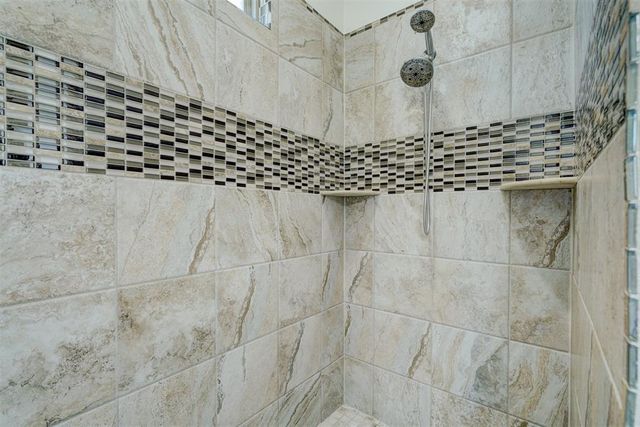 917 NW 185th Street, Edmond, OK 73012