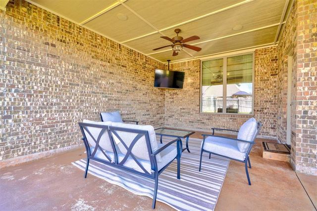 917 NW 185th Street, Edmond, OK 73012