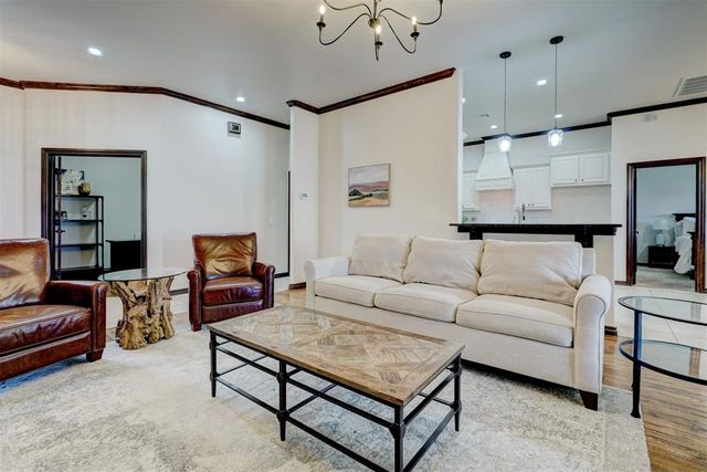 917 NW 185th Street, Edmond, OK 73012