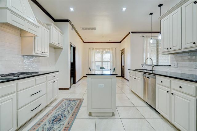 917 NW 185th Street, Edmond, OK 73012