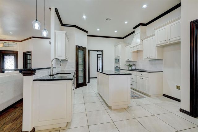 917 NW 185th Street, Edmond, OK 73012