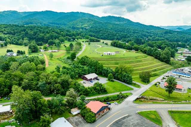 611 South Church Street, Mountain City, TN 37683
