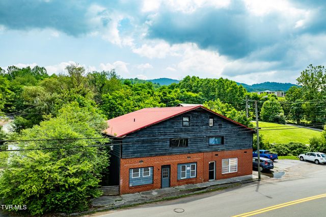 611 South Church Street, Mountain City, TN 37683