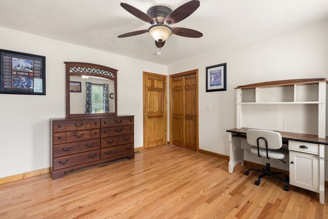 49 Harmony Xing, East Bridgewater, MA 02333