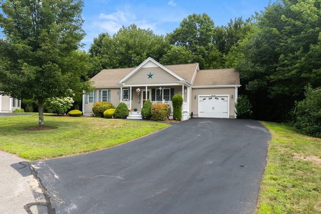 49 Harmony Xing, East Bridgewater, MA 02333
