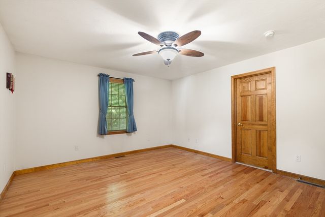 49 Harmony Xing, East Bridgewater, MA 02333