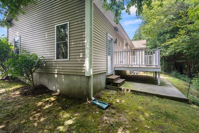 49 Harmony Xing, East Bridgewater, MA 02333