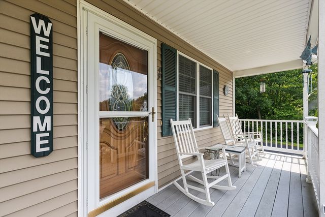 49 Harmony Xing, East Bridgewater, MA 02333