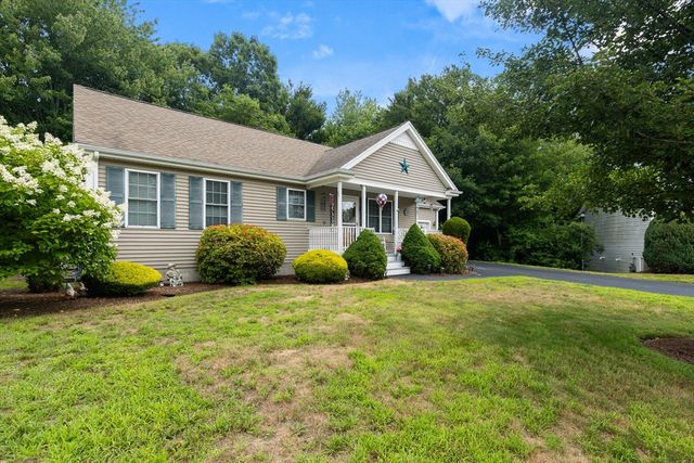49 Harmony Xing, East Bridgewater, MA 02333