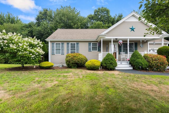 49 Harmony Xing, East Bridgewater, MA 02333
