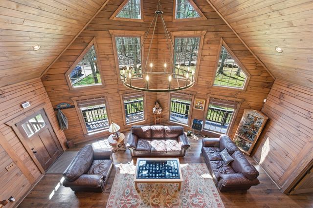 1118 Carrollville Landing Rd, Clifton, TN 38425