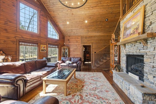 1118 Carrollville Landing Rd, Clifton, TN 38425