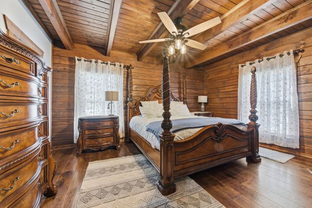 1118 Carrollville Landing Rd, Clifton, TN 38425