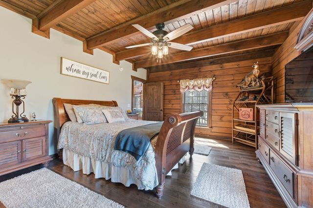 1118 Carrollville Landing Rd, Clifton, TN 38425