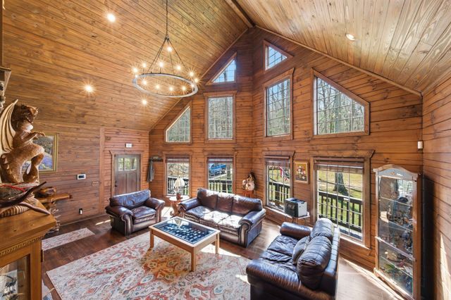 1118 Carrollville Landing Rd, Clifton, TN 38425