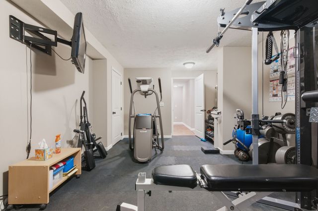 1118 Carrollville Landing Rd, Clifton, TN 38425