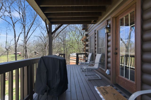 1118 Carrollville Landing Rd, Clifton, TN 38425