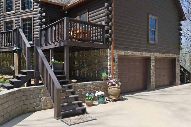 1118 Carrollville Landing Rd, Clifton, TN 38425