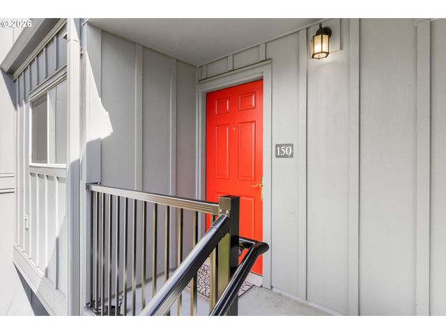 4 TOUCHSTONE 150, Lake Oswego, OR 97035