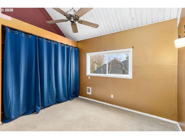 4 TOUCHSTONE 150, Lake Oswego, OR 97035