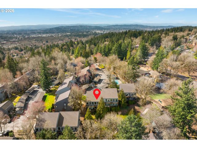 4 TOUCHSTONE 150, Lake Oswego, OR 97035