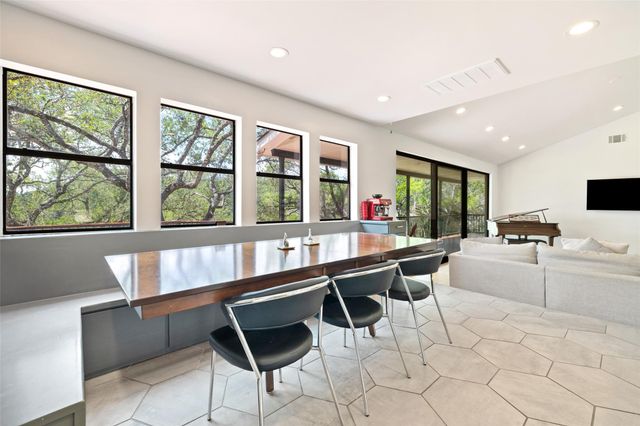 7903 Entrada CV, Austin, TX 78730