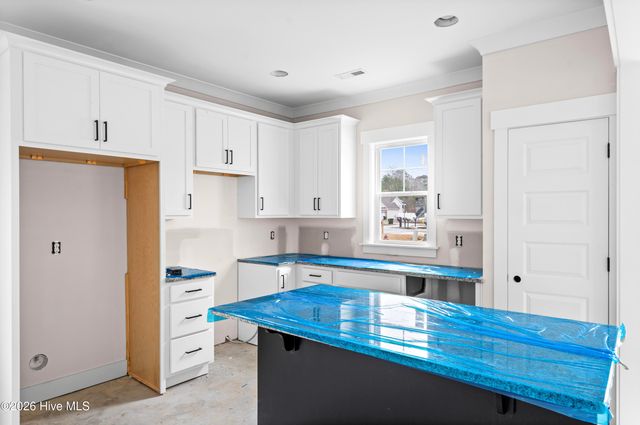 318 Hawks Bluff Drive, New Bern, NC 28560