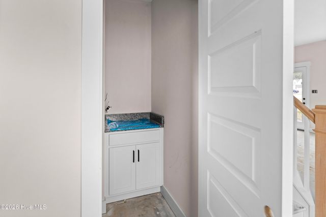 318 Hawks Bluff Drive, New Bern, NC 28560