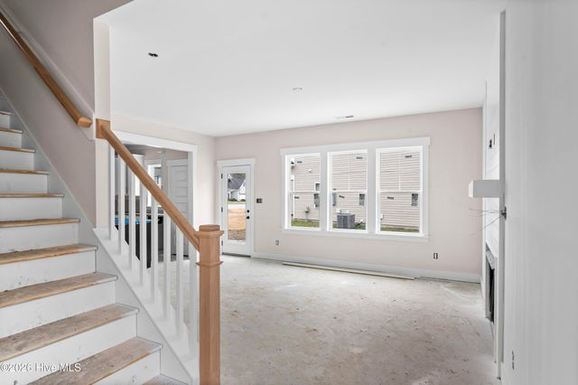 318 Hawks Bluff Drive, New Bern, NC 28560