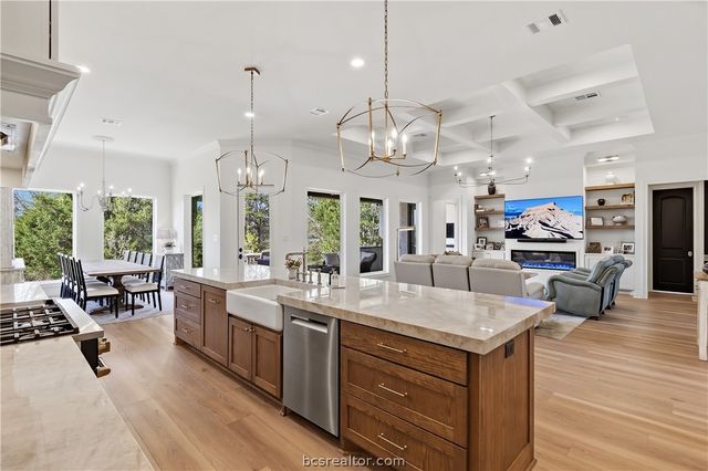 2977 Boxelder Drive, Bryan, TX 77807