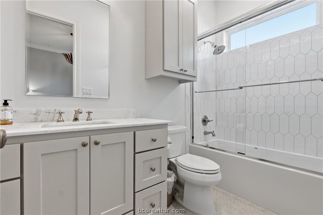 2977 Boxelder Drive, Bryan, TX 77807