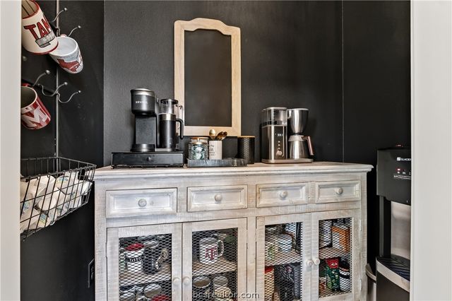 2977 Boxelder Drive, Bryan, TX 77807