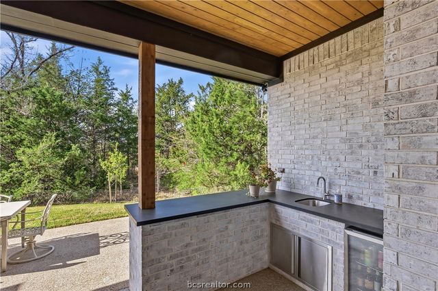 2977 Boxelder Drive, Bryan, TX 77807