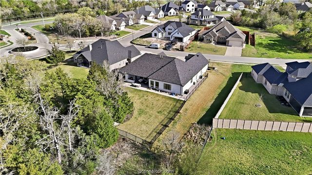 2977 Boxelder Drive, Bryan, TX 77807