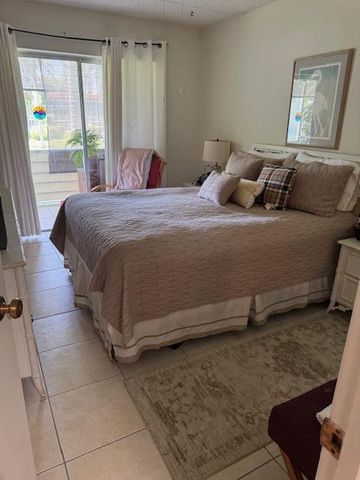 3000 Springdale Boulevard V204, Palm Springs, FL 33461