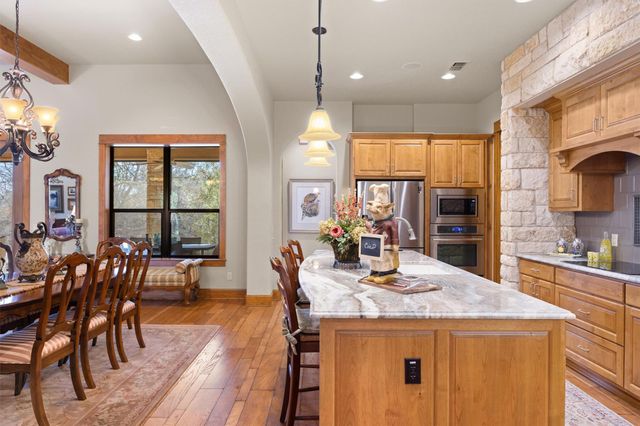 203 Pristine LN, Georgetown, TX 78633