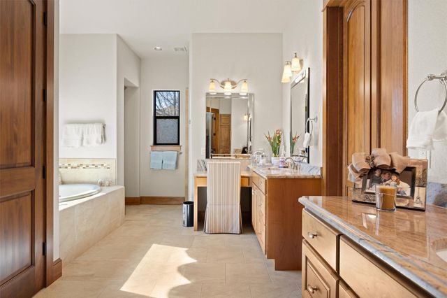 203 Pristine LN, Georgetown, TX 78633